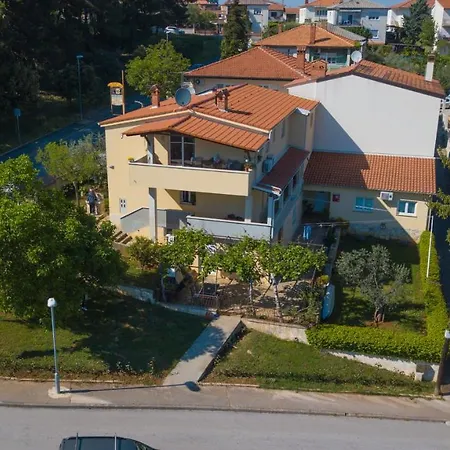Mir Apartment Pula