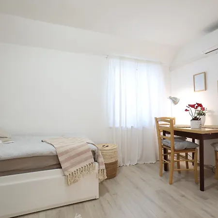 Mir *