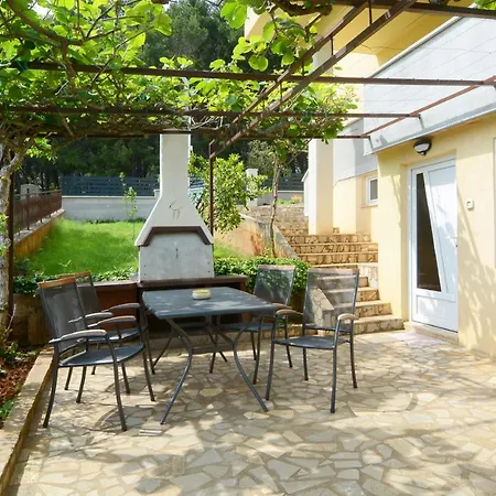 Mir Apartment Pula