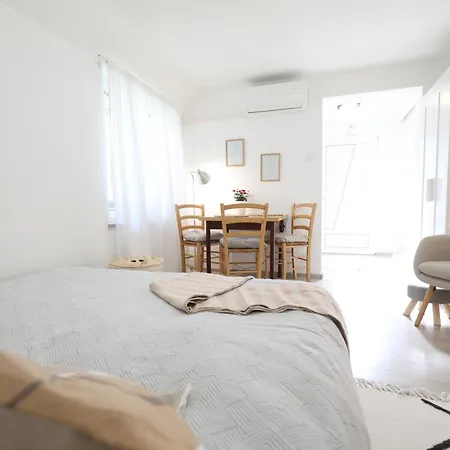 Mir Apartmán Pula